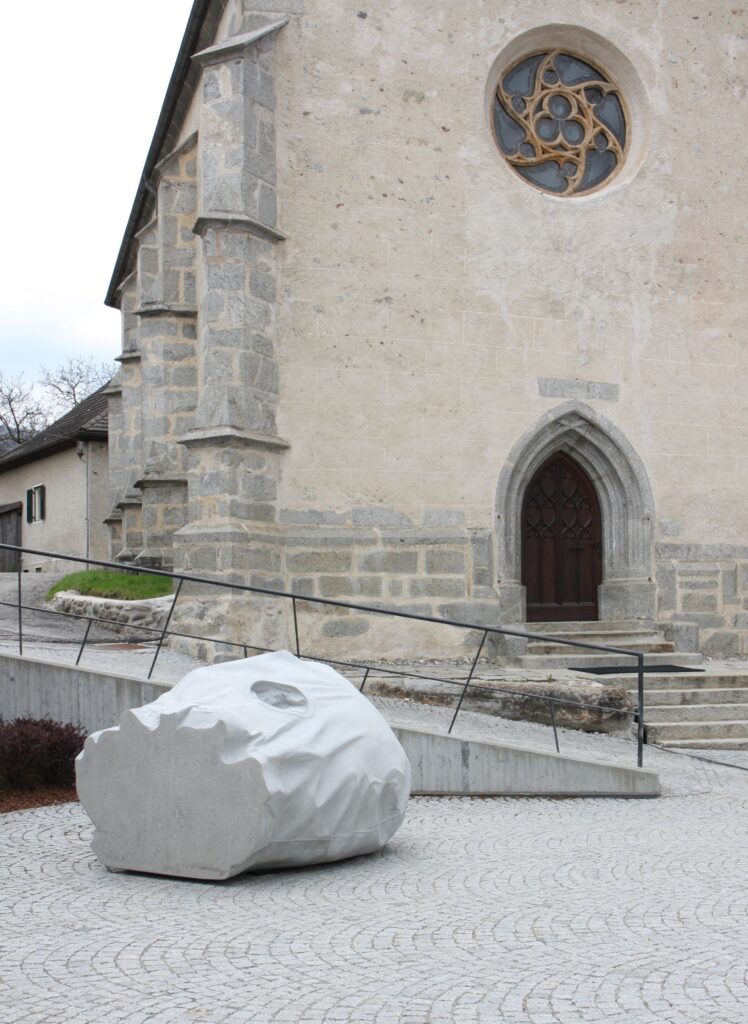 2016 Kirchplatz, Percha