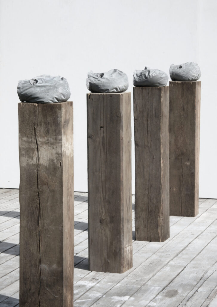 Köpfe 2009 Beton je ca 24x18x16cm