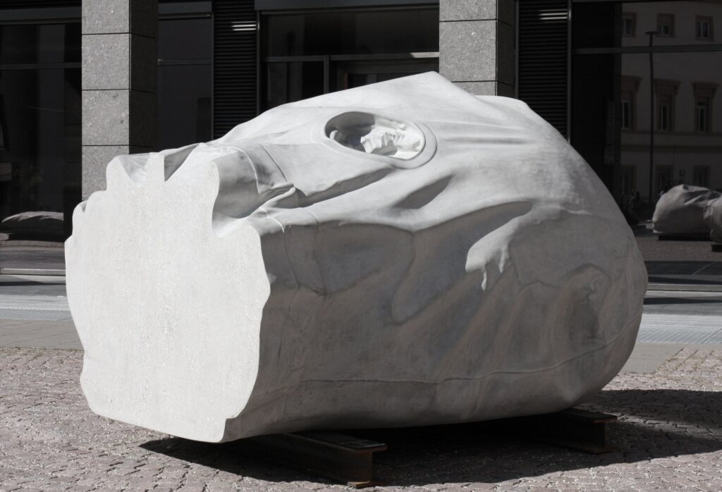 Kopf II 2014 Beton 210x160x130cm