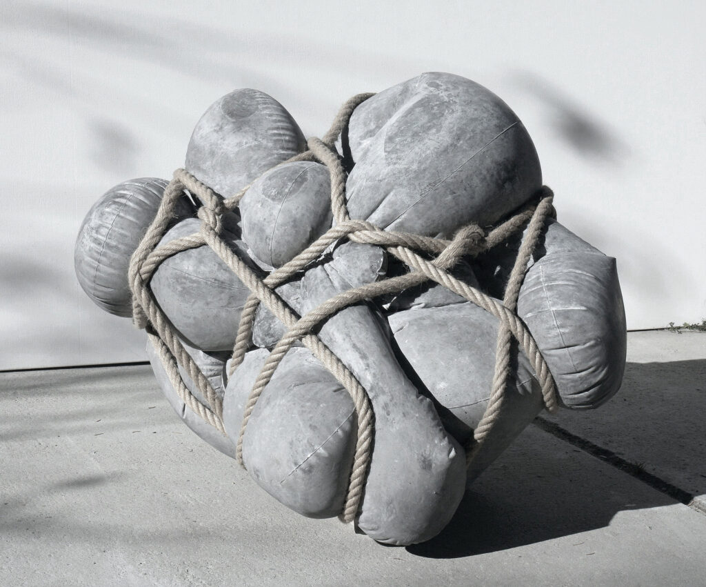 O.T. 2016 Beton 60x70x75cm